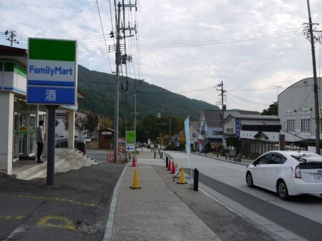 徒歩圏内にコンビニもあり！！