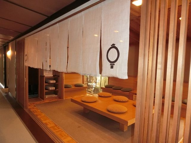 和風モダンのお洒落な旅館です。未経験でも接客スキルをしっかりと身につけることができます！