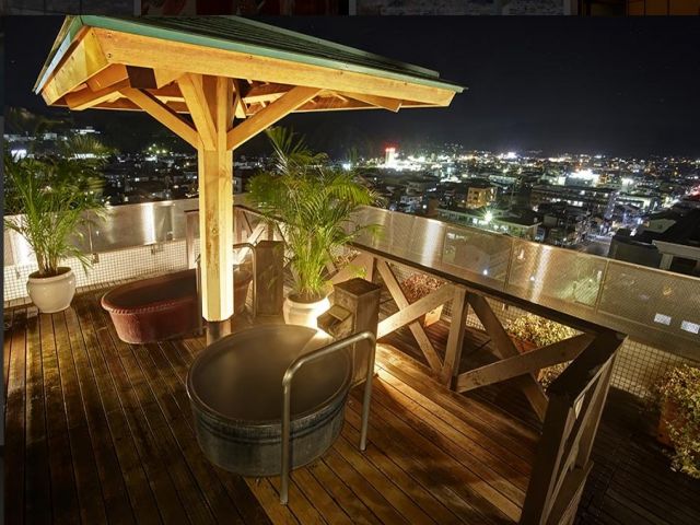 なんと露天風呂利用可能！周辺地域を一望できます！夜になれば高山の星空を見ることができます☆