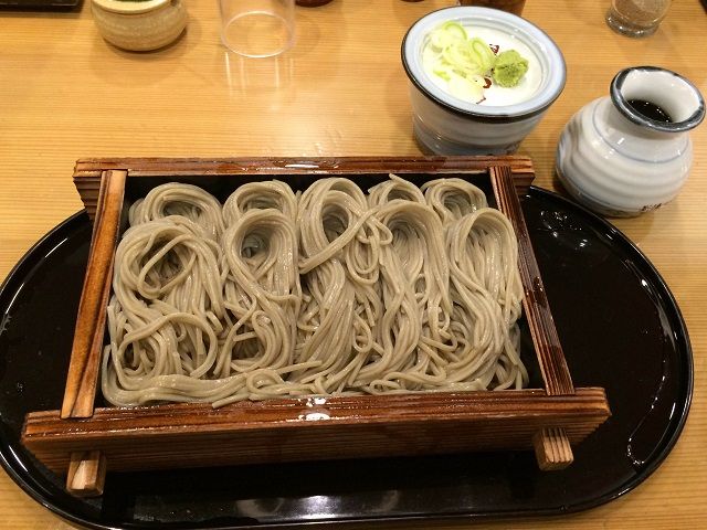 有名な「へぎそば」!!布海苔という海藻をつなぎに使用!!
つるつるした食感がたまりません★