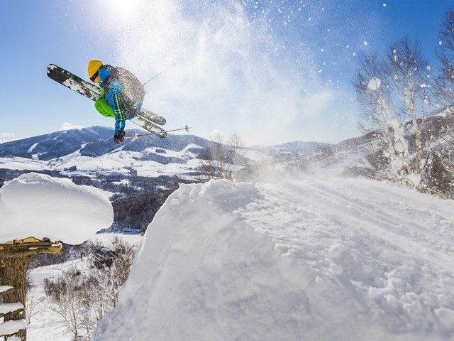 【SIDE COUNTRY PARK】地形を活かした新しい形のナチュラルパウダーパーク！