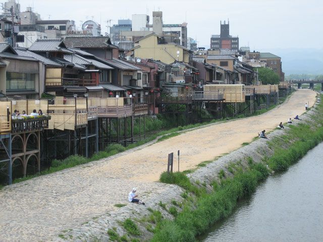 今日で有名な鴨川♪