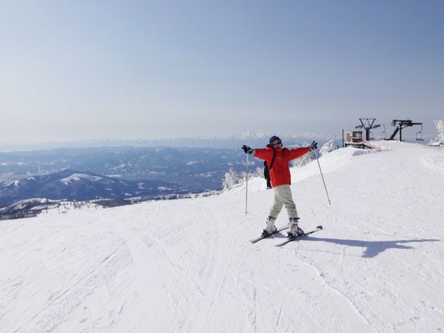 休日はウィンタースポーツを楽しんで下さいね！