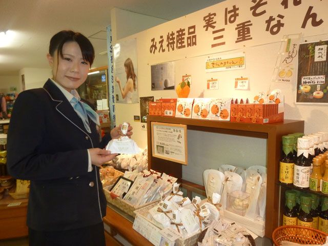人気の売店でのお仕事♪