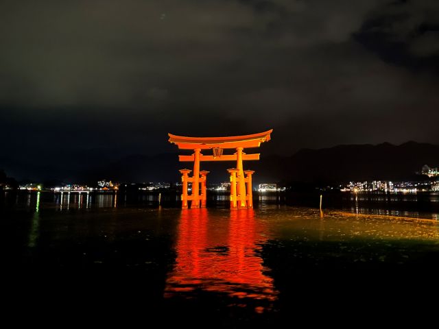 宮島へはフェリーで♪広島市内へのアクセスもgood◎