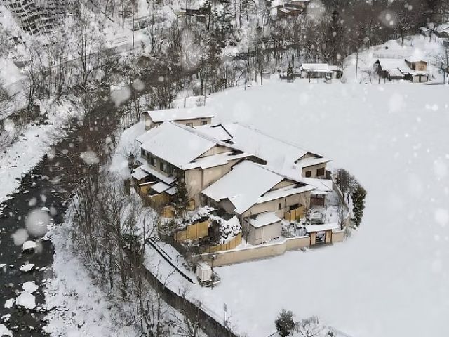 自然いっぱいの小規模お宿☆
人気の上高地への観光アクセスも抜群!!