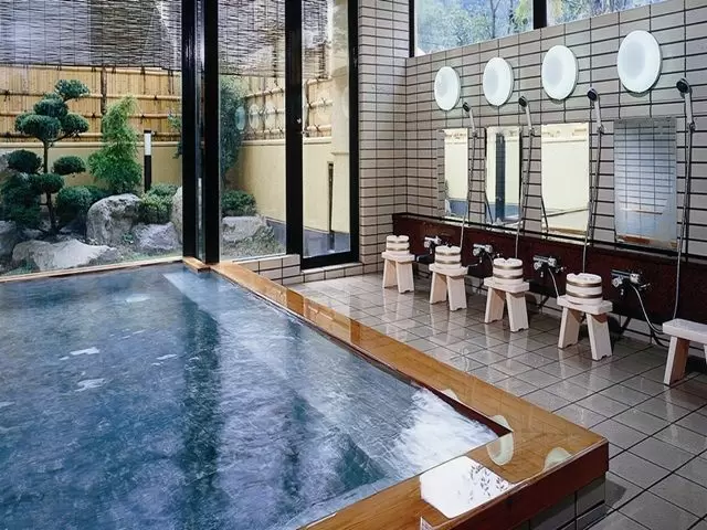 館内大浴場の入浴可能！日々の疲れを温泉で癒せます♪