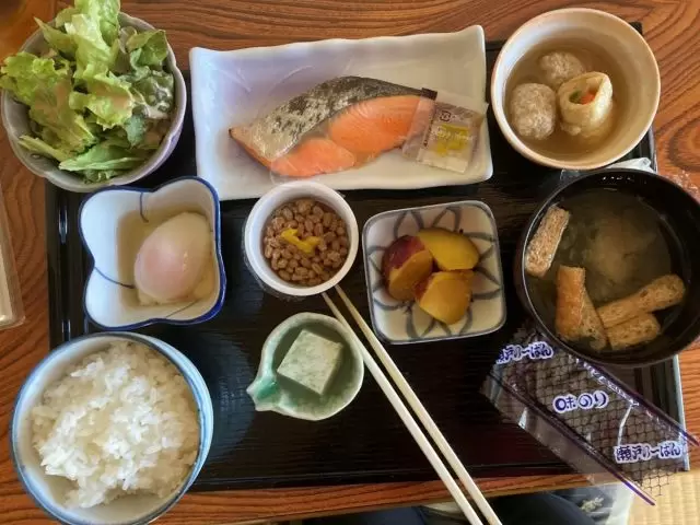 豪華な賄いもございます！