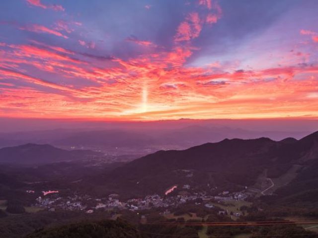 日本の夕陽100選に選定された男鹿半島・入道崎の夕陽は最高です。