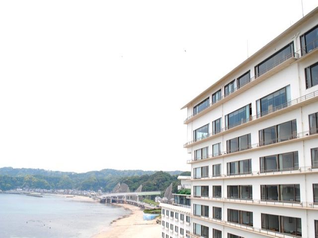 ◆職場は大型リゾートホテル♪
