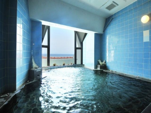 太平洋を一望できる温泉★何とこちらは入浴可能！仕事の疲れを癒しちゃお！