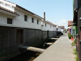 ◆白壁の土蔵群◆