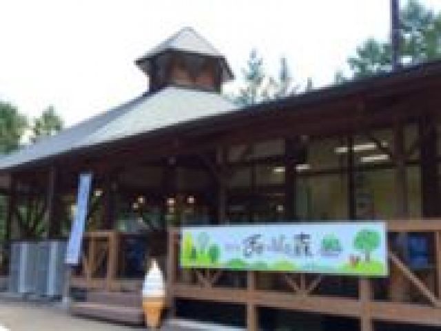 施設内のカフェでのお仕事もあります！！