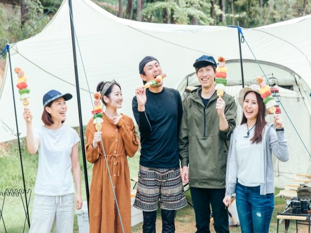 大人気のグランピング施設でのお仕事です！！