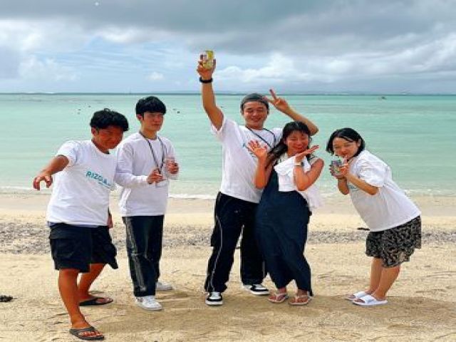 派遣スタッフ、社員さんも多く賑やかです！！