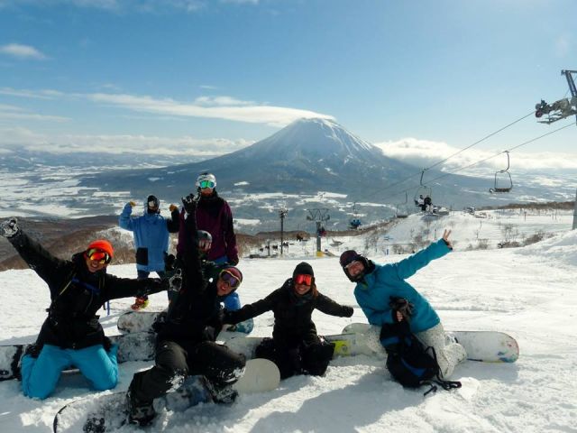 スキー場すぐ隣のホテルです！
