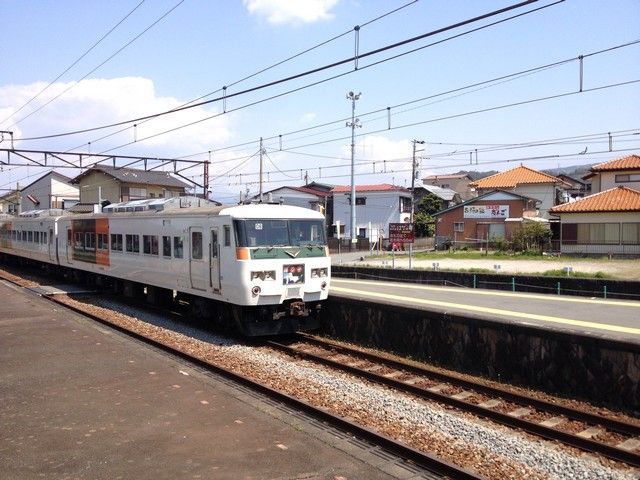 伊豆長岡駅から横浜や東京まで乗り換えなしのアクセスが可能です★★★