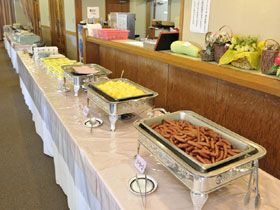 レストランの接客のお仕事になります(^^)/