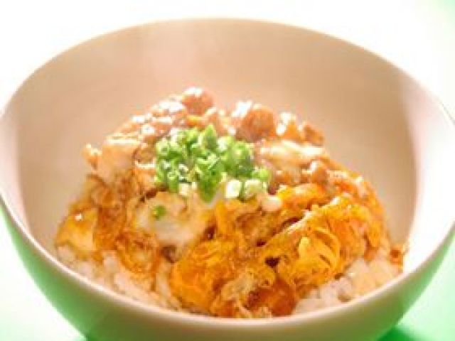 山を下りると湯田中駅があります。
コンビニやスーパーへの買い出しも可能です！