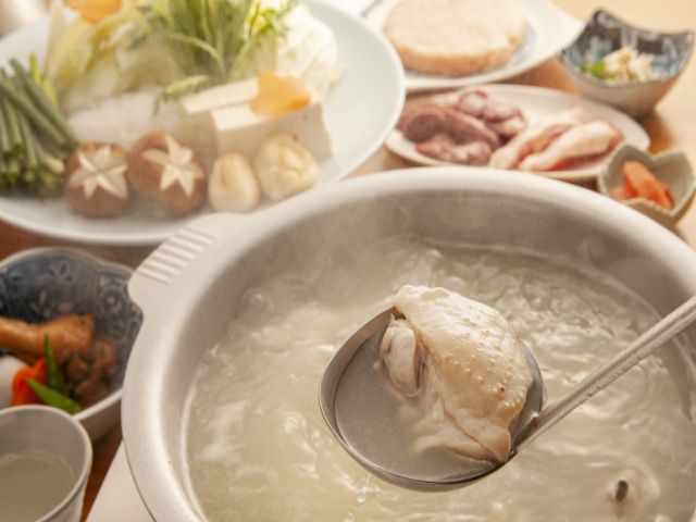お休みの日には、福岡市内でおいしい物を食べましょう☆