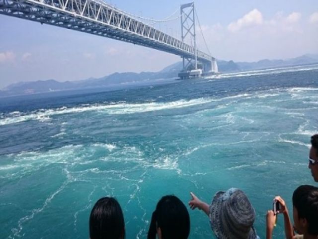 鳴門の渦潮も観光名所の一つです！