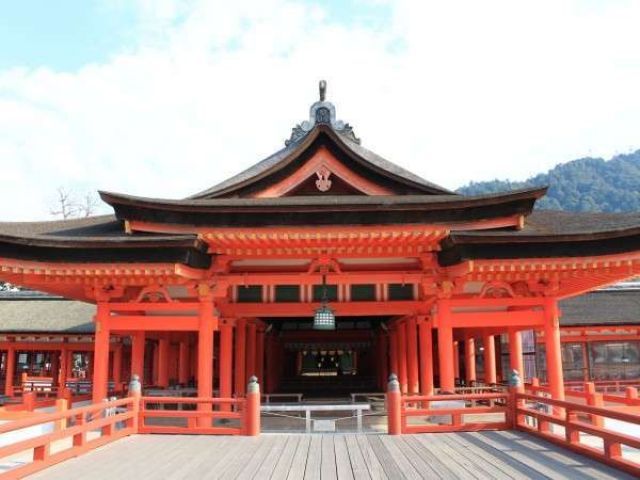 ご応募お待ちしております！