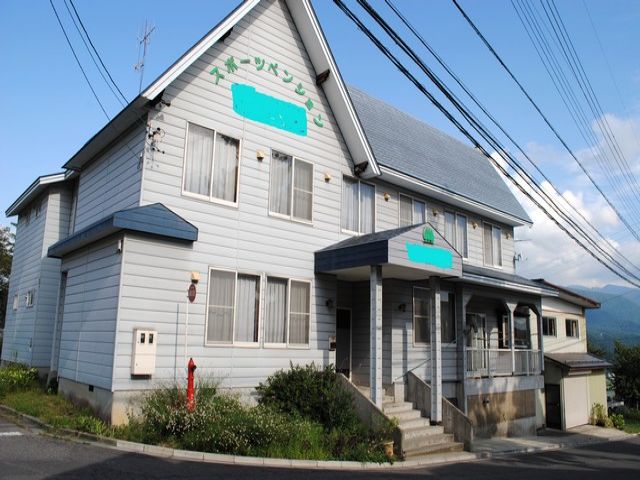 寮の外観です。ペンションタイプの寮となります