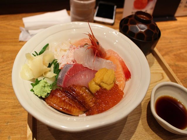 海も近いので海鮮も有名です★