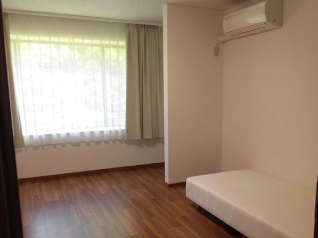 綺麗な個室寮☆