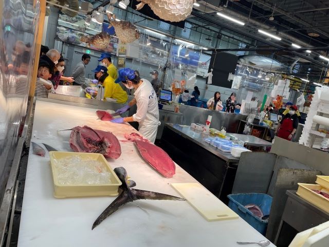 休日には近くの市場に行くことも出来る！