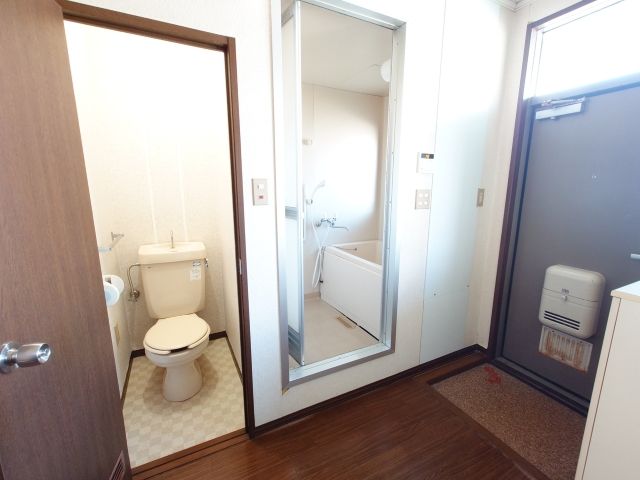 バス・トイレ別の社員寮です！