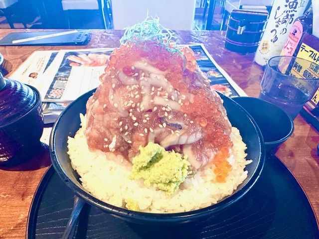 爆盛り海鮮丼★