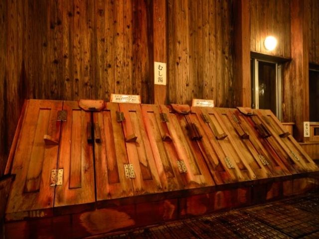 珍しい箱蒸し風呂