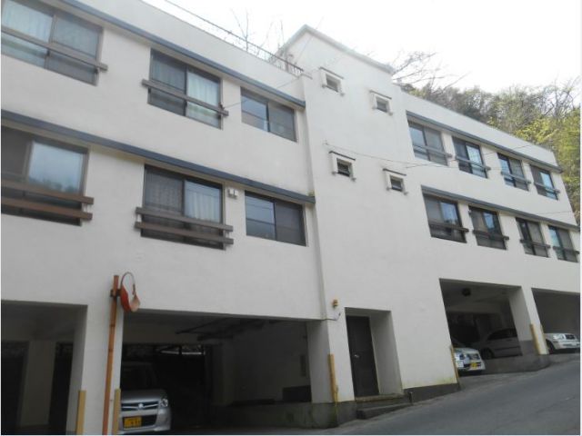 寮は施設の目の前にあります。