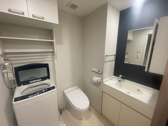 とても綺麗な自慢の寮です！独立洗面所がうれしいです♪