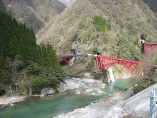 自然豊かな温泉街でリゾートバイトしましょう！