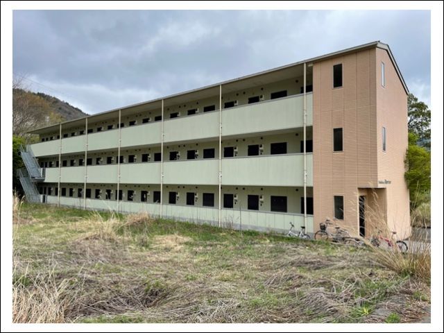 寮の外観 築9年の寮となります