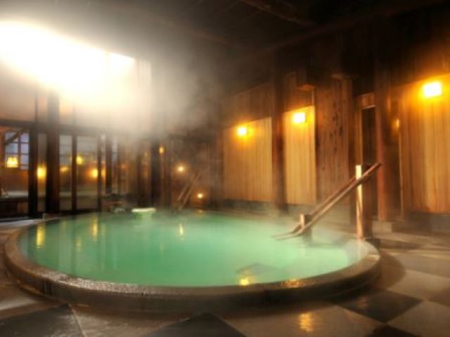 寛ぎの館内温泉！！仕事の疲れはリフレッシュしちゃおう♪