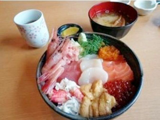 グルメも堪能下さい!!