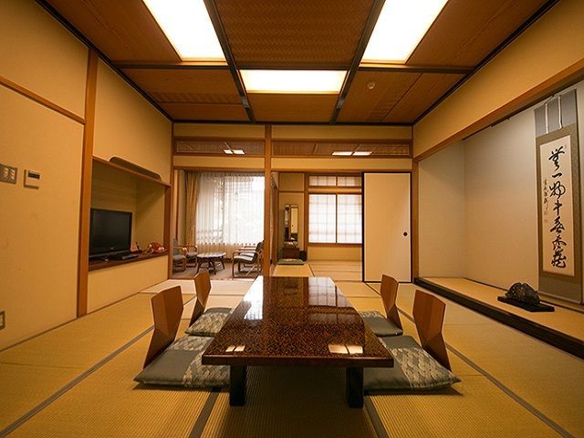 ★熱海の素敵な温泉旅館★笑顔のサービスの一員になってお客様をもてなそう♪