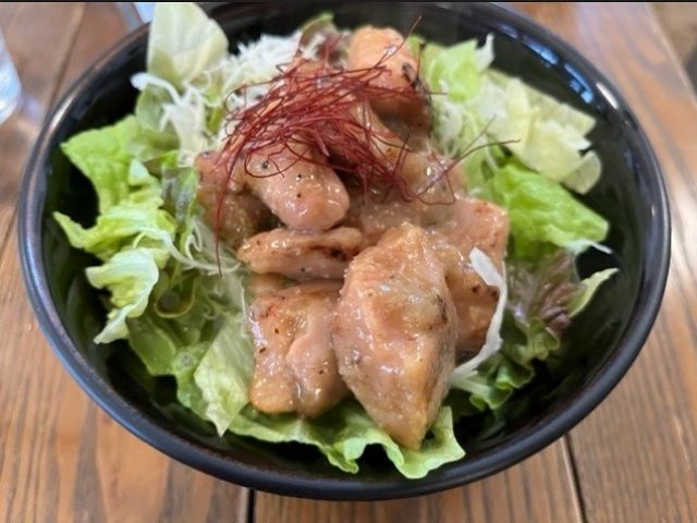 すぐ近くにある喫茶店のご飯です。
ボリュームもあって美味しいですよ！