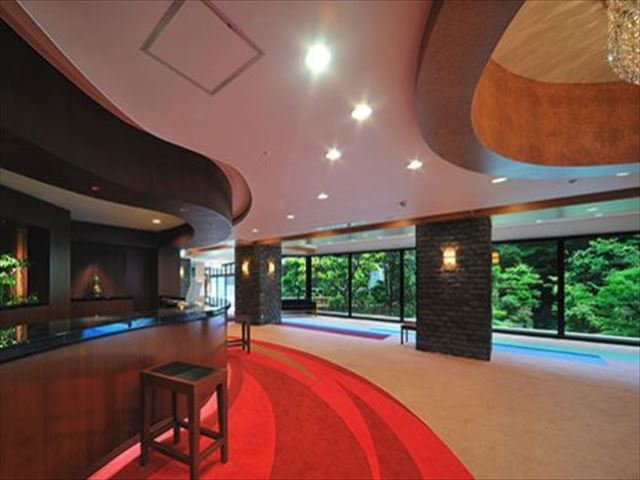 和と洋を融合させたような館内です☆