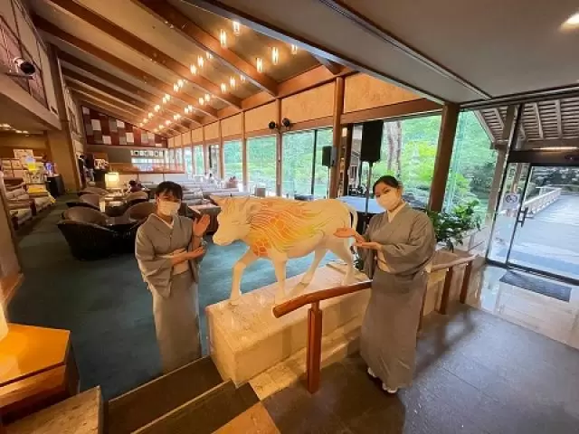 ヒューマニックスタッフ多数在籍☆高時給・好待遇で人気のホテル!!飲食未経験の方も大歓迎!!