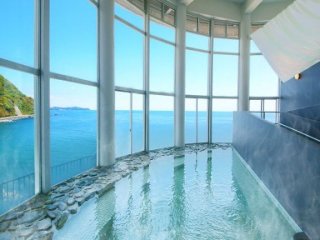 【熱海駅から徒歩20分×温泉入り放題×延長率9割超】人気の浴場清掃のお仕事★