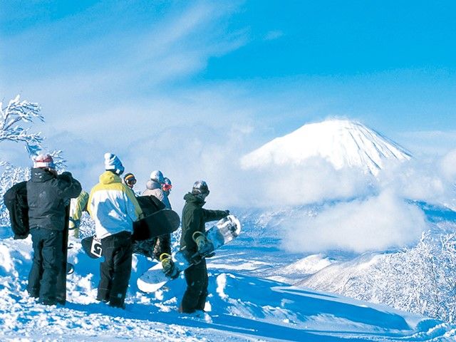 3つの山に全37コース・総滑走距離42kmのビッグゲレンデ！