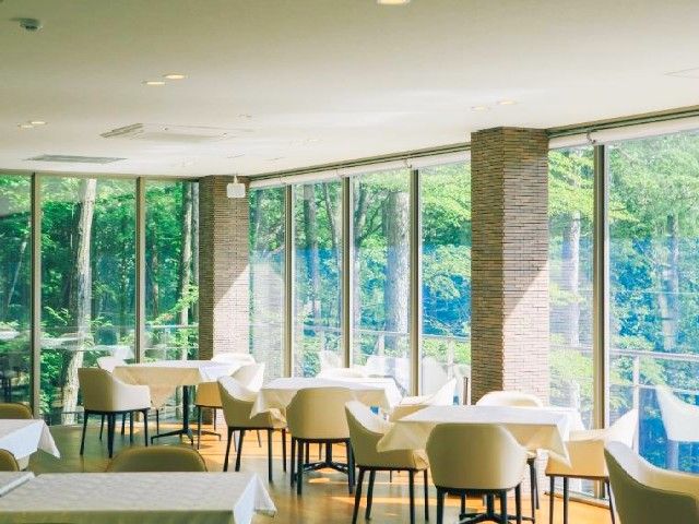 綺麗なレストランでのお仕事です☆