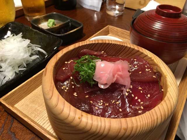 【ご当地グルメ】漁港も近く、海鮮丼が絶品のエリアです♪