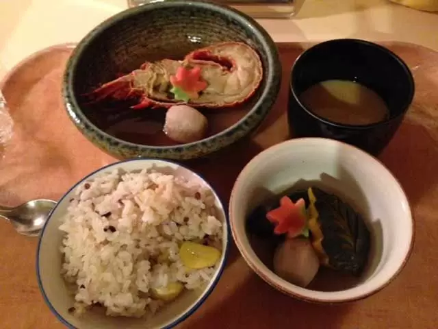 美味しい海産物はいかがですか?!