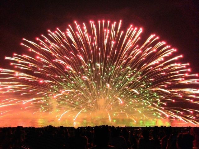季節によって花火大会もありますよ～☆