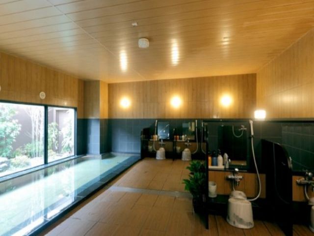 寮は館内客室利用♪設備も充実で通勤も便利♪
館内大浴場も入浴可能です。
